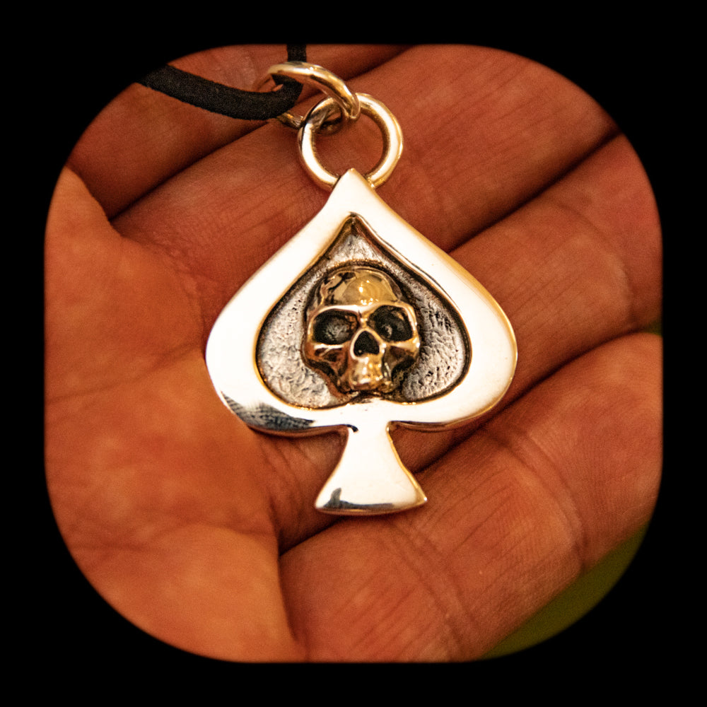 Ace of Skulls Pendant image 2