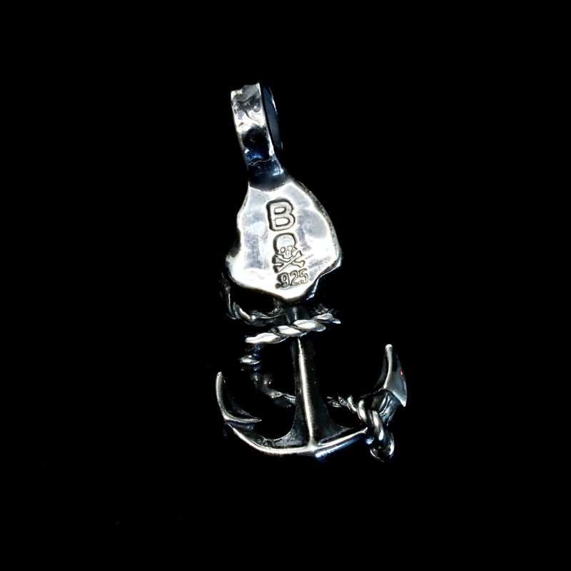 Skull Anchor Pendant image 1